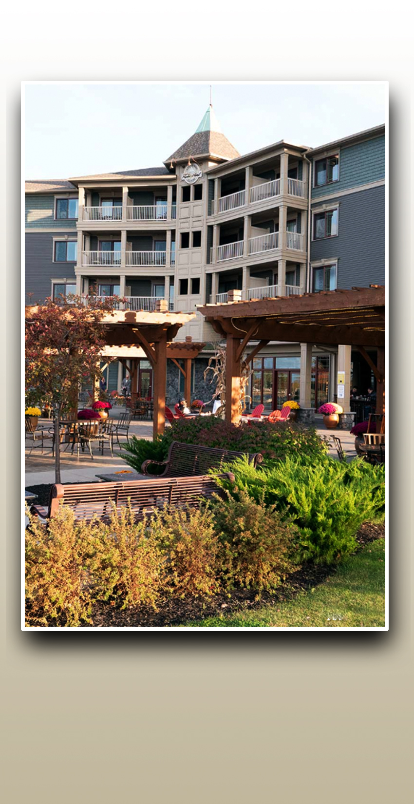 1000 Islands Harbor Hotel Fall 2025