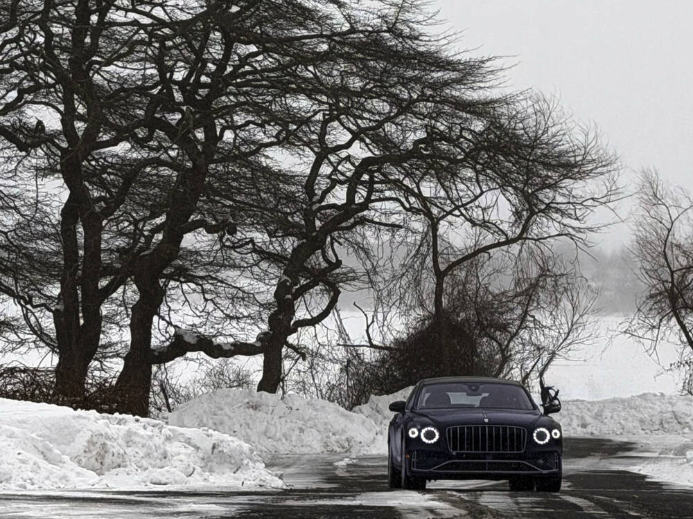 Bentley Flying Spur Azure