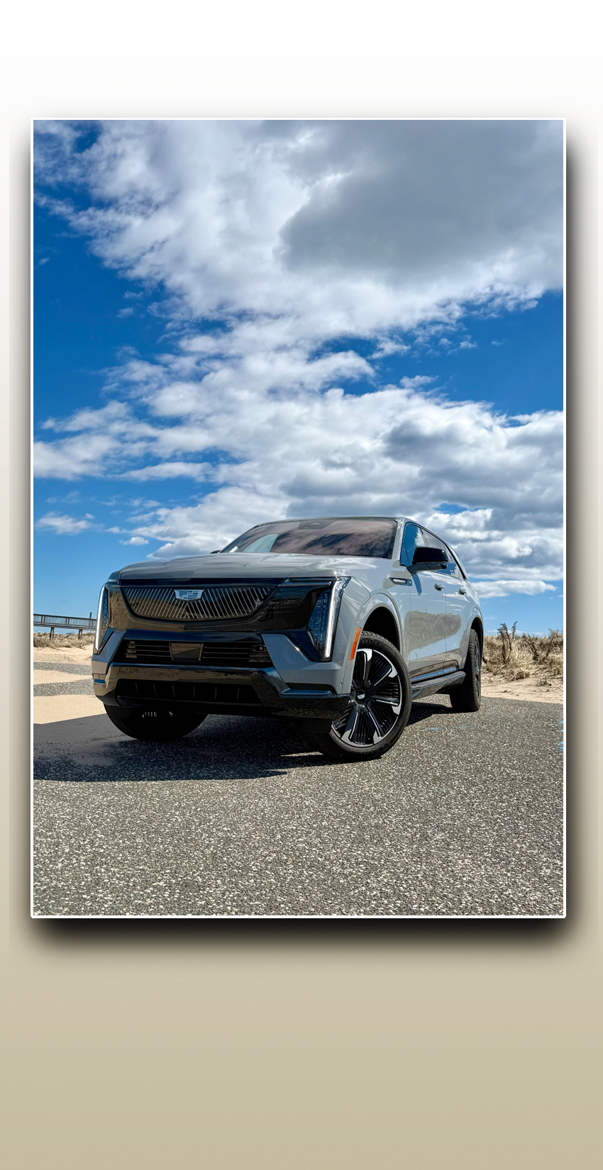 Cadillac Escalade IQ Premium Sport