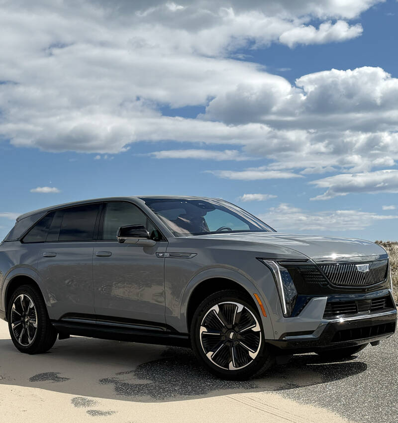 Cadillac Escalade IQ Premium Sport