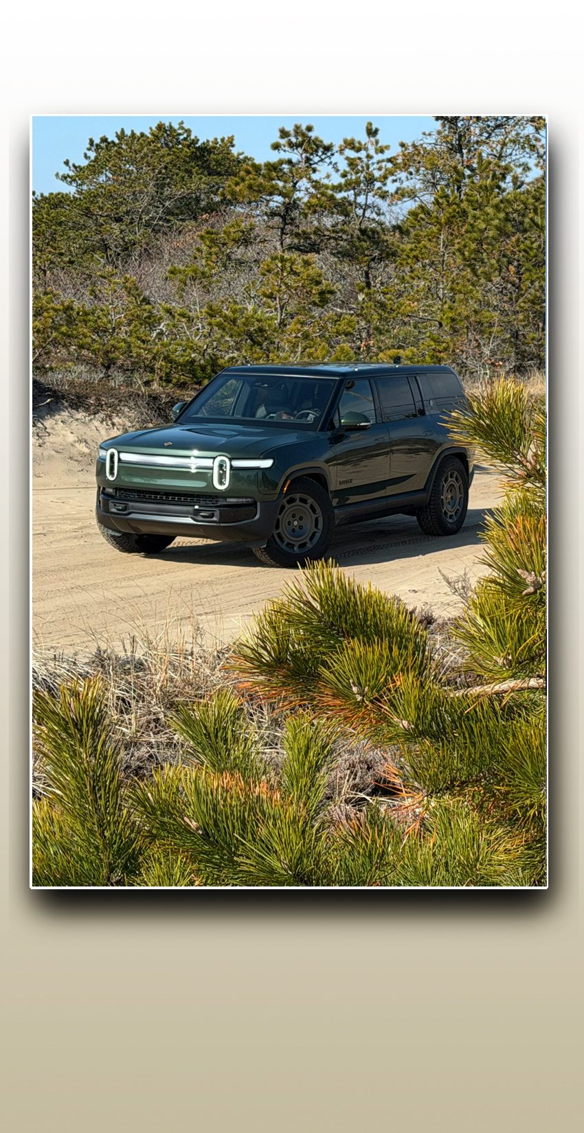  Rivian R1S Quad