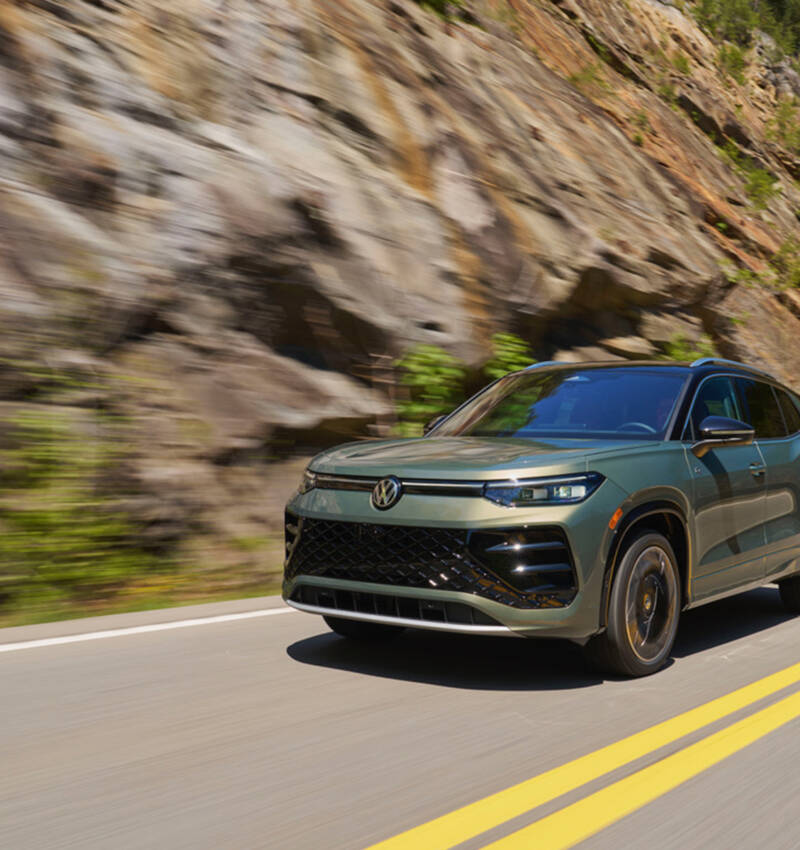 2025 VW Tiguan SEL R-Lin