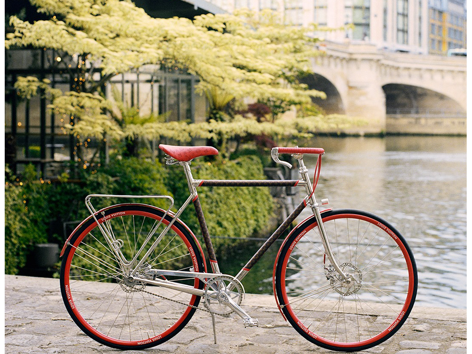 Louis Vuitton bike.  Louis vuitton, Vuitton, Louis